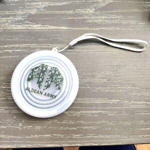 Collapsible dog bowl.